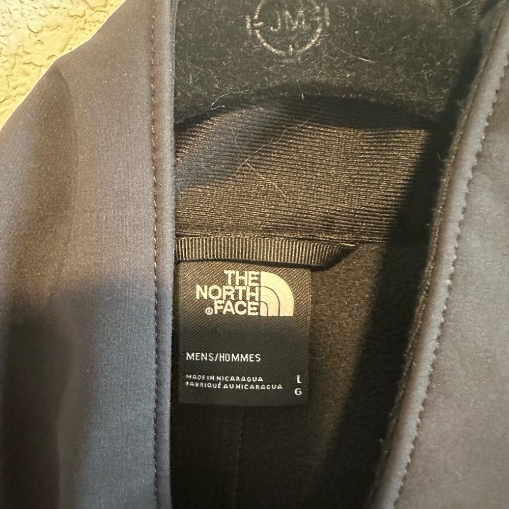 North face full zip up waterproof jacket